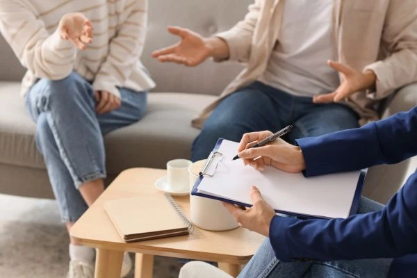 Image of divorce mediation Colwyn Bay in progress.